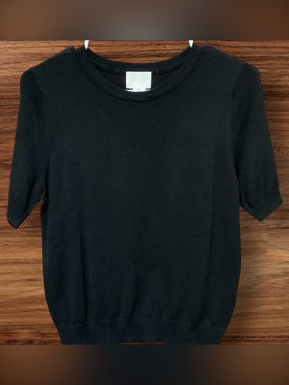 H&M Black Short-Sleeve Crew Neck Sweater